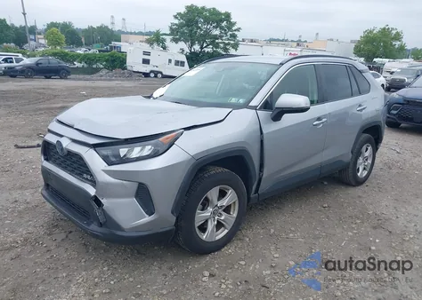 2019 Toyota Rav4 Hybrid Le z USA, uszkodzony, nr VIN JTMMWRFV9KD512407